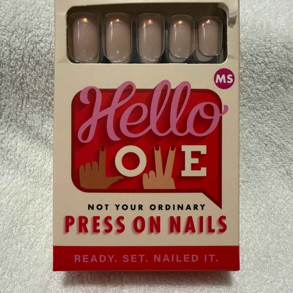 Hello Love Press-On Nails Just A Test